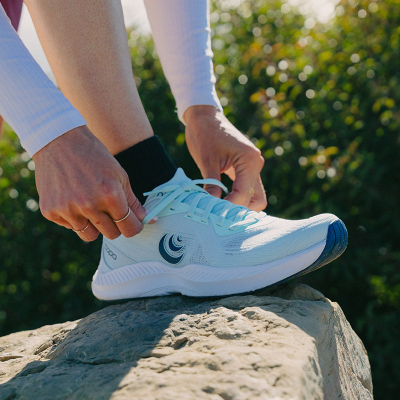 Topo Athletic FLI-LYTE 6 - Sky/Navy - WOMENS トポアスレチック フライライト6 ウィメンズ ランニングシューズ