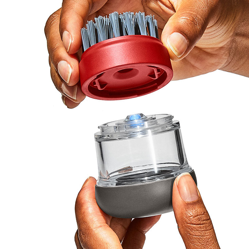 OXO Outdoor オクソーアウトドア ワンプッシュ クリーニングブラシ(ケース付)