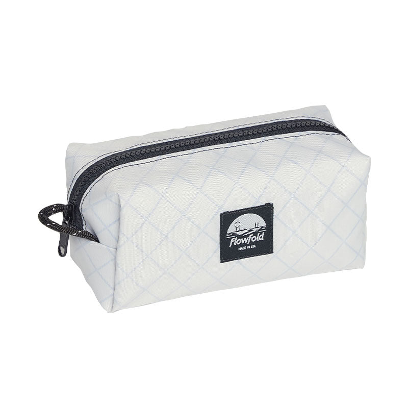 Flowfold Aviator - Travel Kit & Toiletry Bag - Medium フローフォールド アビエータートラベルキット トイレタリーバッグ ミディアム