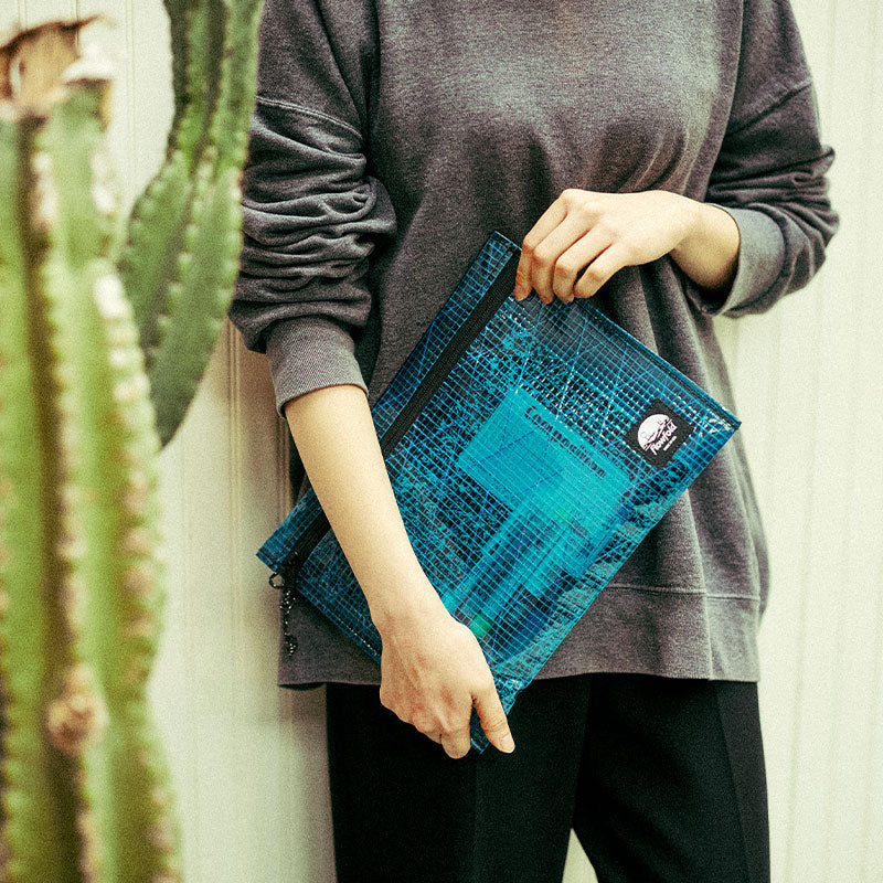 Flowfold Recycled Sailcloth Voyager - Zipper Pouch - Large フローフォールド リサイクルセイルクロス　ボイジャーポーチ ラージ