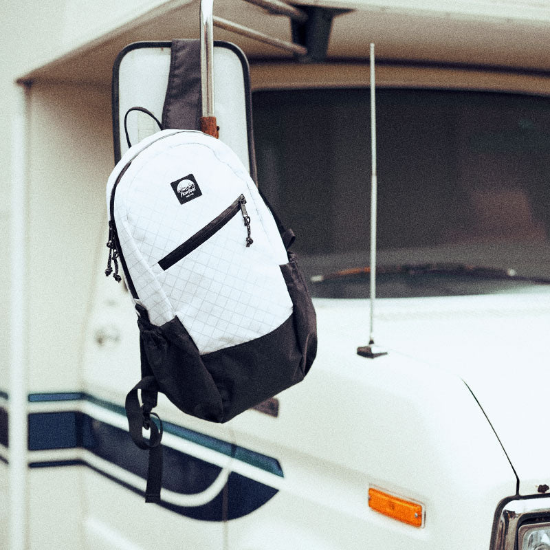 Flowfold Optimist - 18L Backpack フローフォールド オプティミスト バッグパック 18L