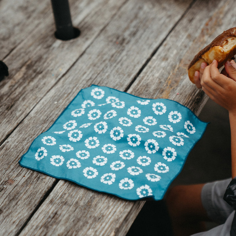FRESH FLOWERS TEAL OCEAN TINY TOWEL