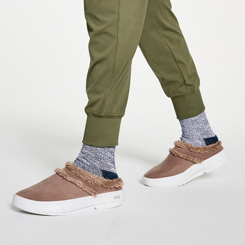 OOFOS WOMENS OOcoozie Mule - White/Chocolate ウーフォス ウィメンズ ウークージー ミュール ホワイトチョコレート リカバリーサンダル