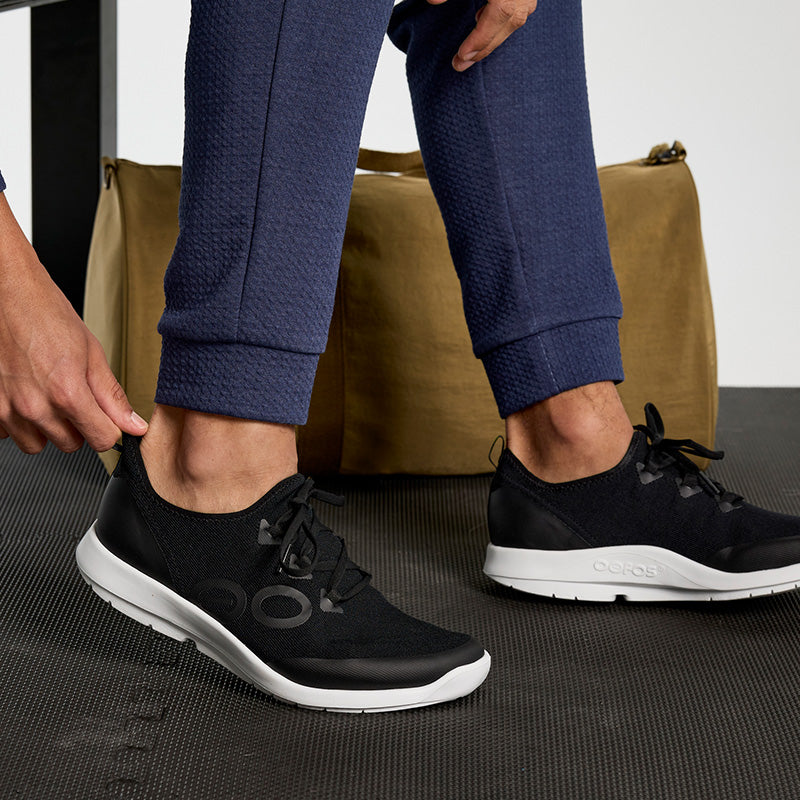 OOFOS MENS OOmg Sport Lace - White/Black ウーフォス メンズ ウーエムジー スポーツ レース ホワイト ブラック リカバリーシューズ