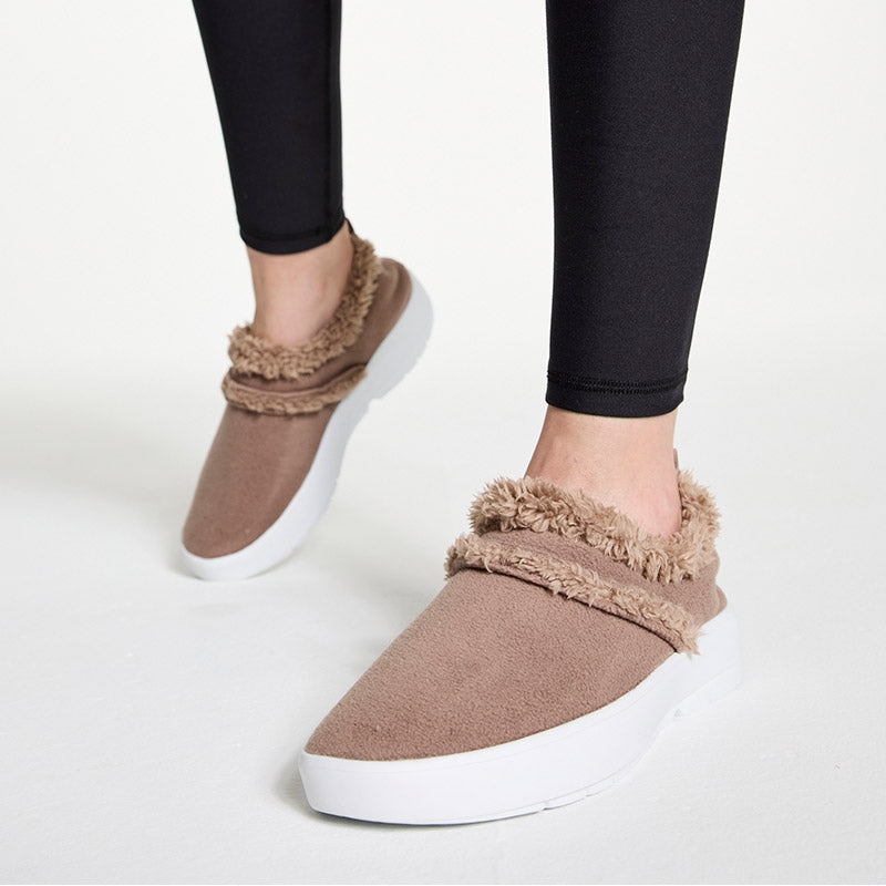 WOMENS OOcOOzie Low - White/Chocolate