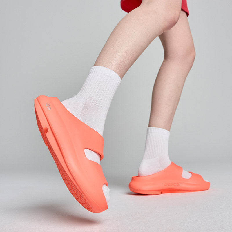 OOFOS OOyea - Sunburst ウーフォス ウーヤー サンバースト リカバリーサンダル