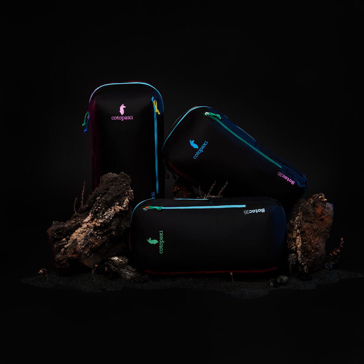 Cotopaxi  Batac 16L Backpack - Del Día Dark コトパクシ バタック 16L バックパック デルディア ダーク