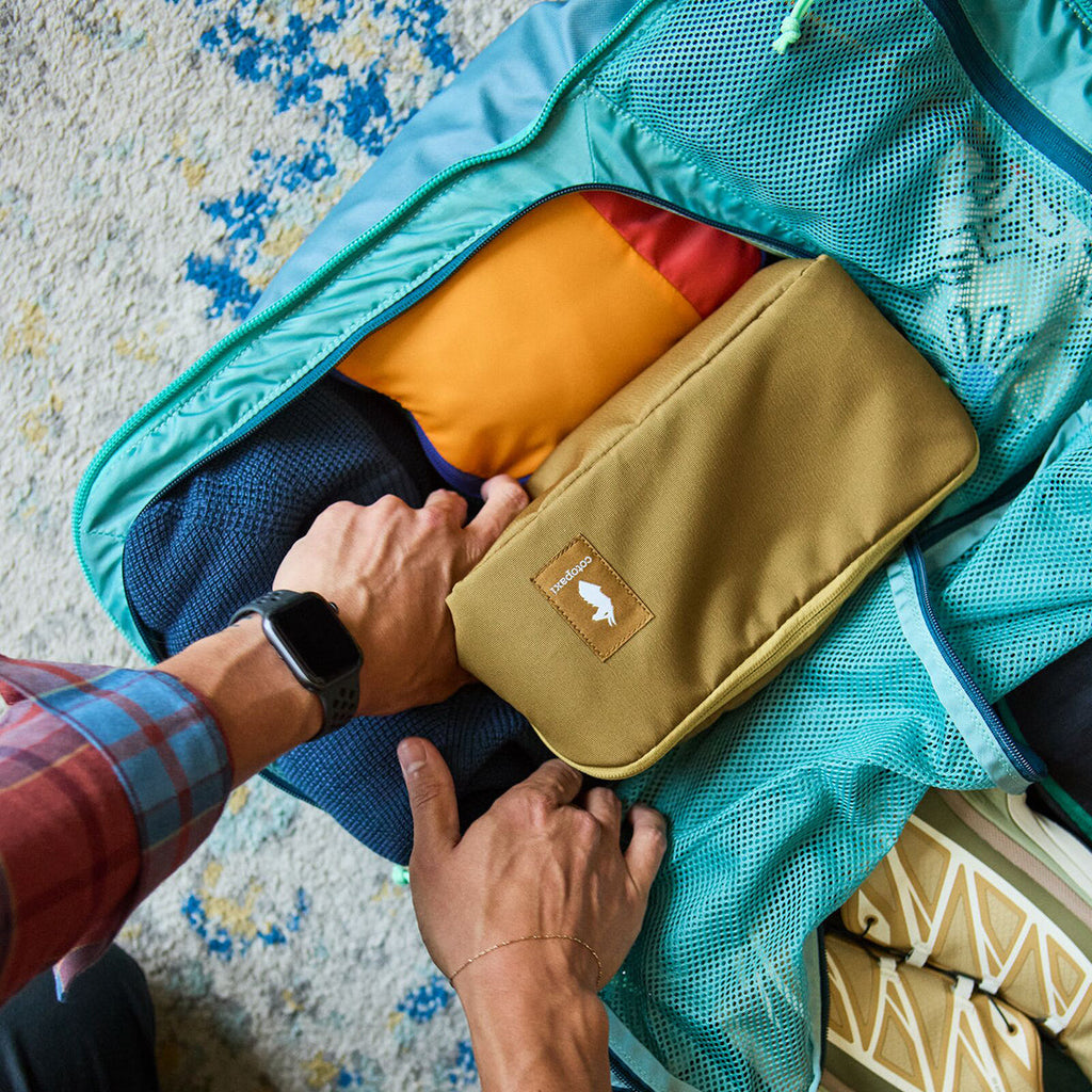 Cotopaxi Viaje Toiletry Kit コトパクシ ビアジェ トイレタリーキット