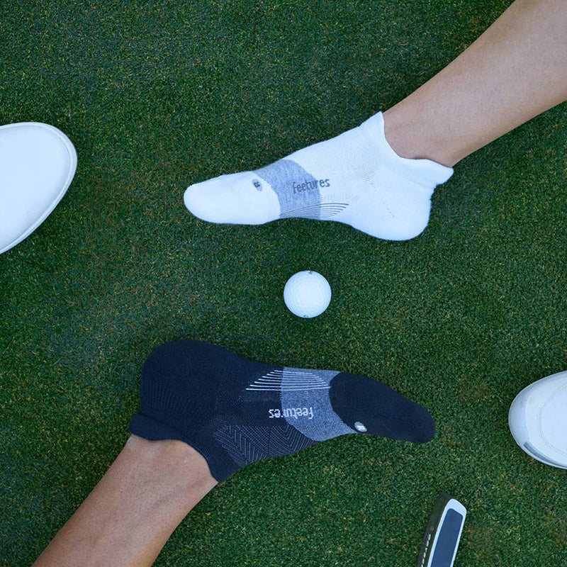 Feetures GOLF MAX CUSHION NO SHOW TAB - White フィーチャーズ アンクル丈 ゴルフ ソックス ホワイト