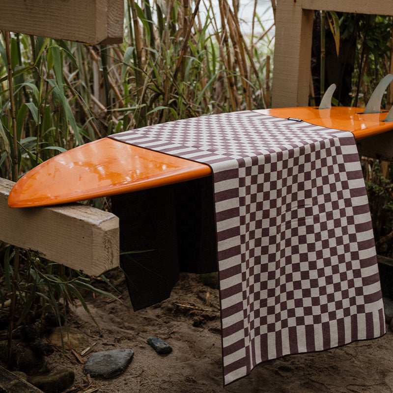 CHECKED OUT BURGUNDY TOWEL