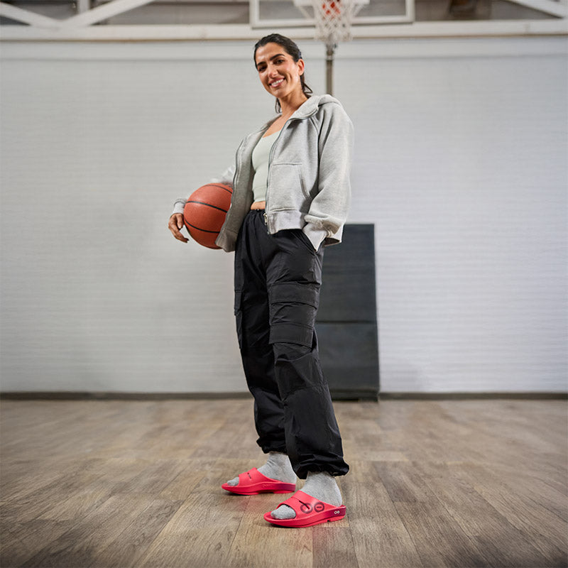 OOFOS OOahh Sport - Razz Fade ウーフォス ウーアー スポーツ ラズフェード リカバリーサンダル