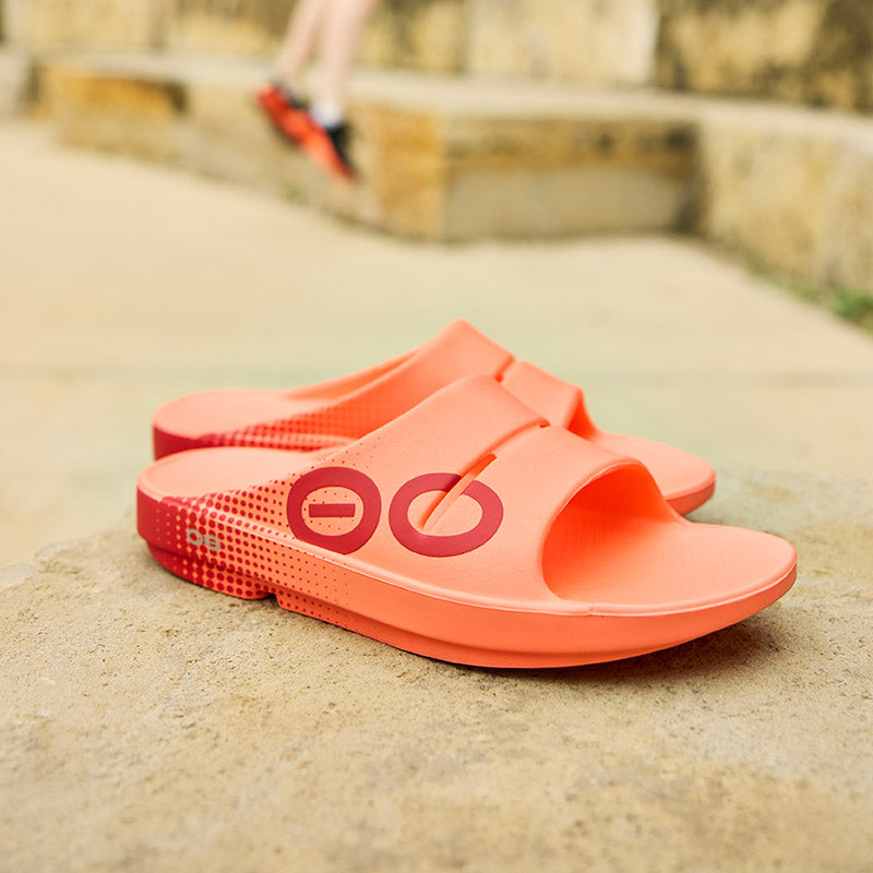 OOFOS OOahh Sport - Sunburst Matrix ウーフォス ウーアースポーツ サンバーストマトリックス リカバリーサンダル