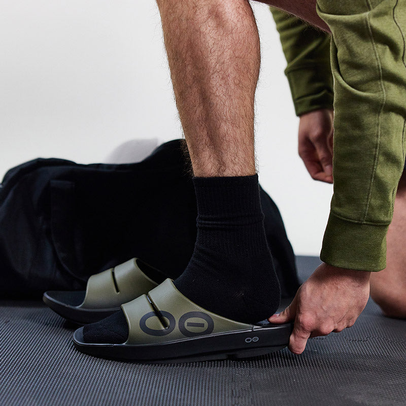 OOFOS OOahh Sport -Tactical Green ウーフォス ウーアー スポーツ タクティカルグリーン リカバリーサンダル