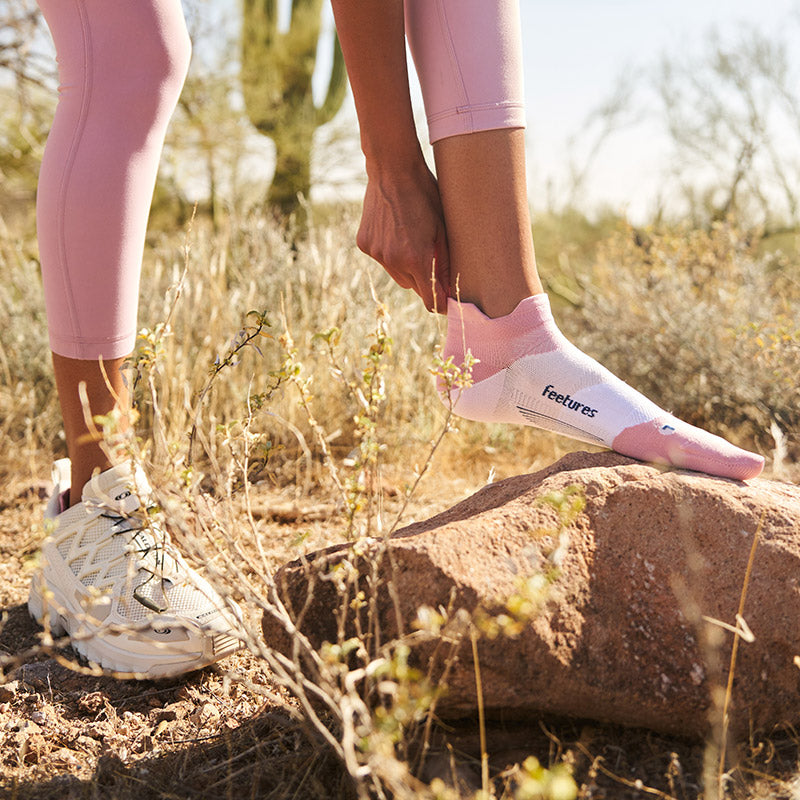 ELITE ULTRA LIGHT NO SHOW TAB - Pink Orchard フィーチャーズ アンクル丈 ランニングソックス ピンクオーチャード
