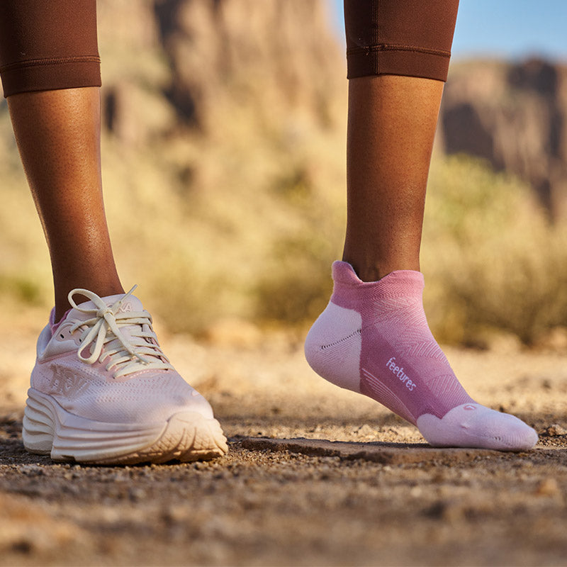 Feetures ELITE MAX CUSHION NO SHOW TAB - Pink Orchard フィーチャーズ アンクル丈 ランニングソックス ピンクオーチャード