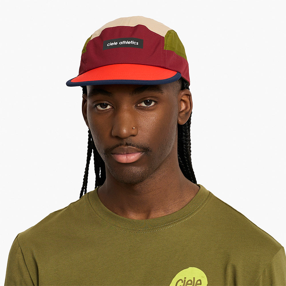 Ciele Athletics GOCap - Field - Iconic Bar - Crimson Red/Terrain  シエルアスレチックス ゴーキャップ フィールドアイコニックバー クリムゾンレッドテレイン