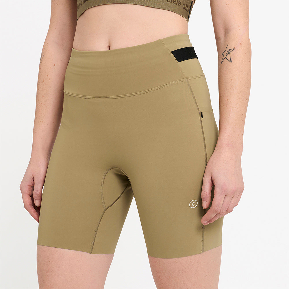 Ciele Athletics W FSTTight Short 7" - Canvas - WOMENS   シエルアスレチックス ダブリュー エフエスティタイツ ショート 7 キャンバス ウィメンズ 