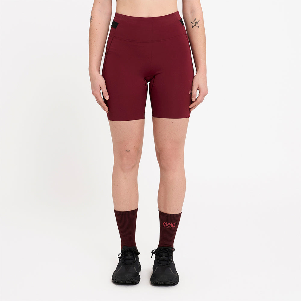 Ciele Athletics W FSTTight Short 7" - Crimson Red - WOMENS   シエルアスレチックス ダブリュー エフエスティタイツ ショート 7 クリムゾンレッド ウィメンズ 