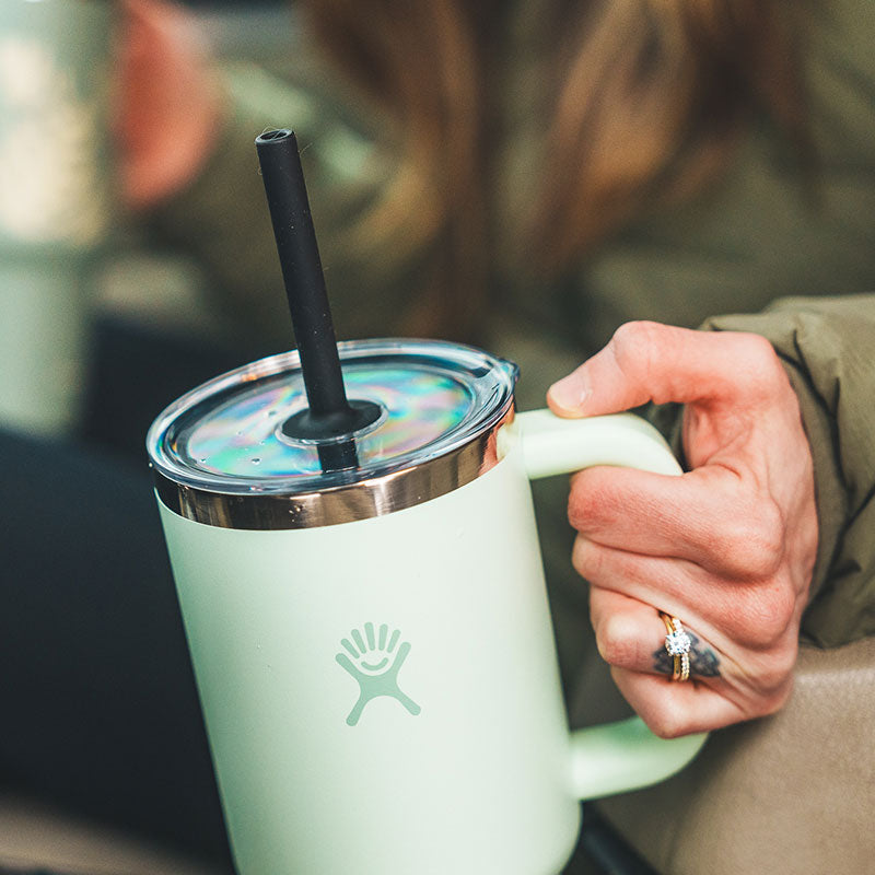 Medium Press-In Straw Lid