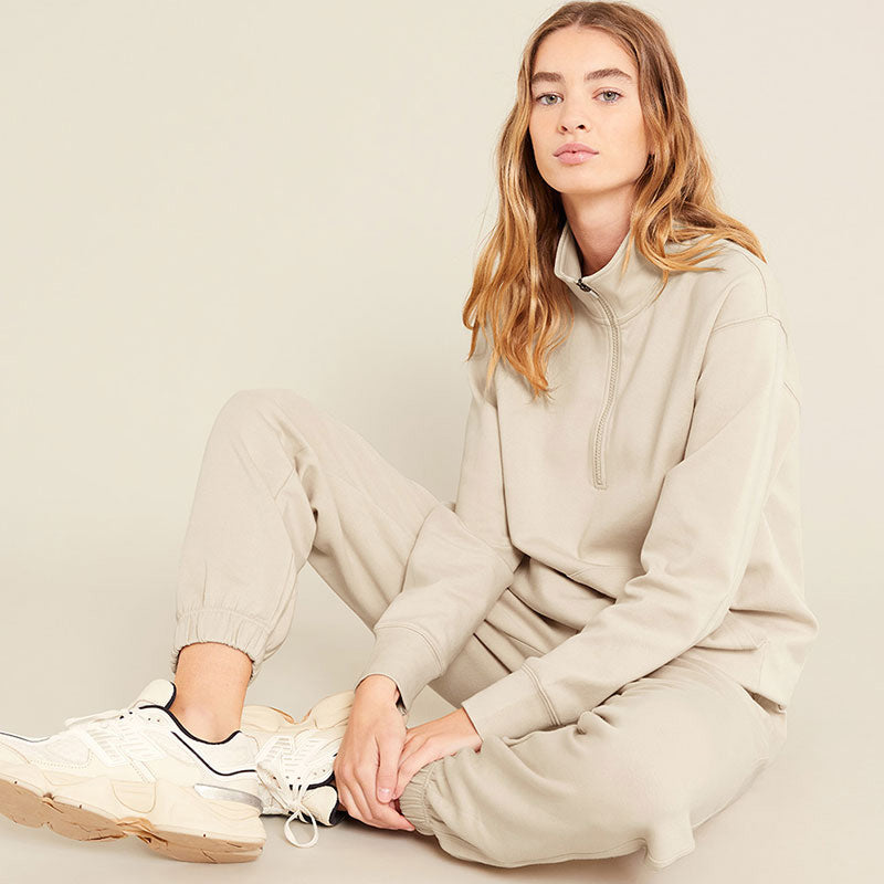 ユニセックス クウォータージップセーター＆カフスウェットパンツセット