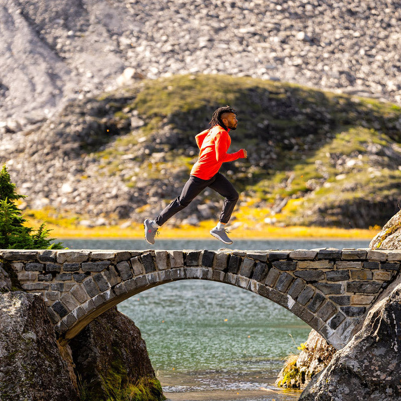 Topo Athletic ULTRAVENTURE 3 - Grey/Red - MENS トポアスレチック ウルトラベンチャー3 メンズ トレイルシューズ