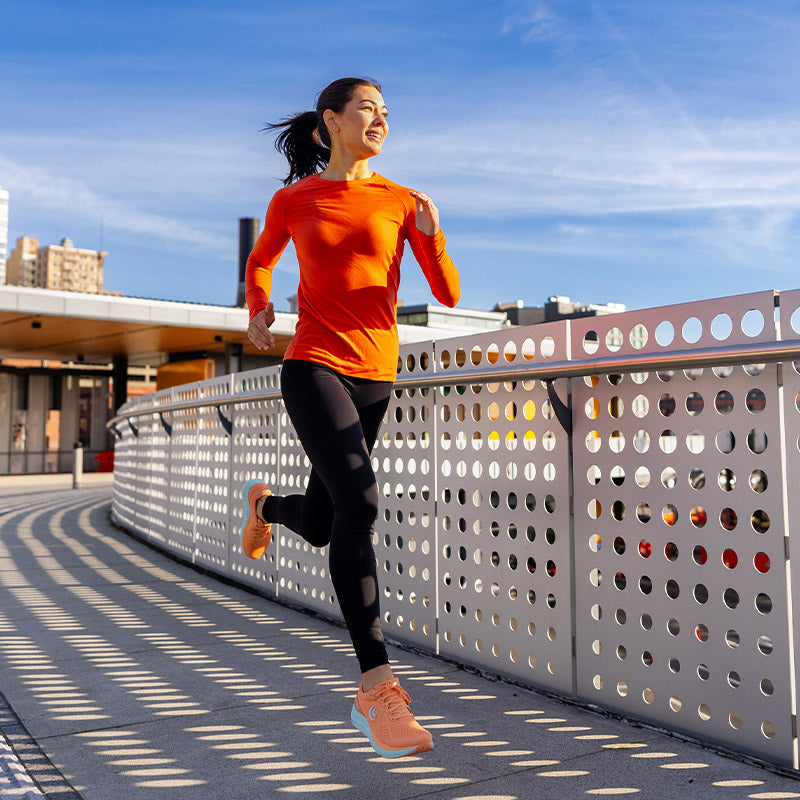 Topo Athletic PHANTOM 3 - Black/Charcoal - WOMENS トポアスレチック ファントム3 ウィメンズ ランニングシューズ