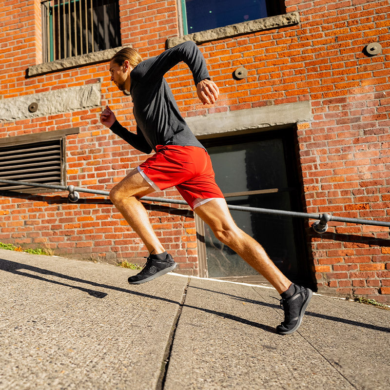 Topo Athletic ST-5 - Black/Charcoal - MENS トポアスレチック エスティー5 メンズ ランニングシューズ