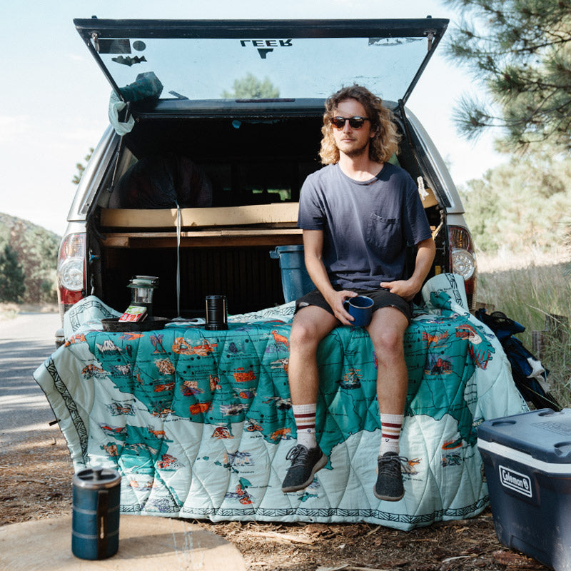 NATIONAL PARK MONUMENT MAP PUFFER BLANKET