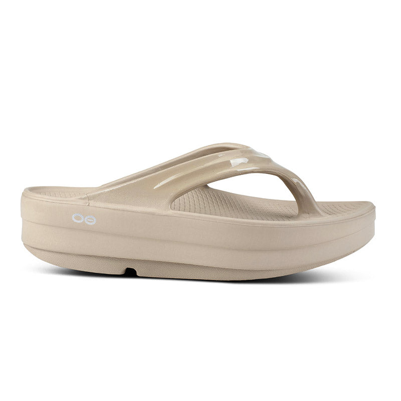 OOFOS OOmega - Nomad ウーフォス ウーメガ ノマド リカバリーサンダル