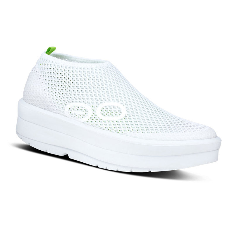 OOFOS WOMENS OOmega Chukka - White/White ウーフォス ウィメンズ ウーメガ チャッカ ホワイト リカバリーシューズ