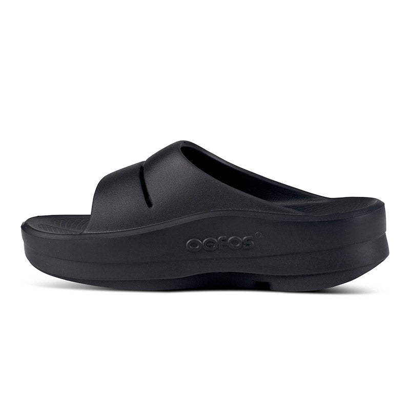 OOFOS OOmega OOahh - Black ウーフォス ウーメガ ウーアー ブラック リカバリーサンダル