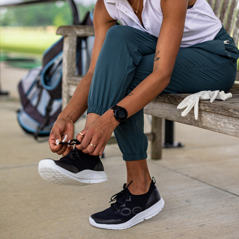 OOFOS WOMENS OOmg Sport Lace - White/Black ウーフォス ウィメンズ ウーエムジー スポーツ レース ホワイト ブラック リカバリーシューズ