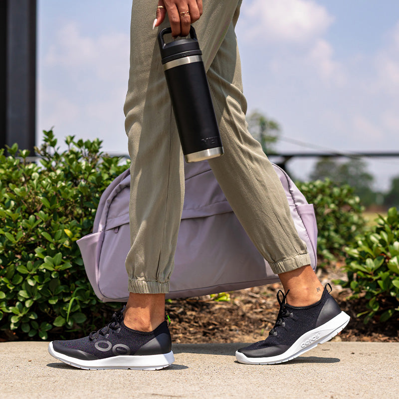 OOFOS WOMENS OOmg Sport Lace - White/Black ウーフォス ウィメンズ ウーエムジー スポーツ レース ホワイト ブラック リカバリーシューズ