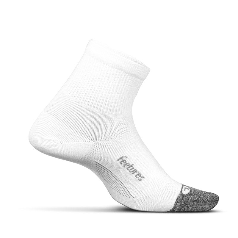Feetures ELITE LIGHT CUSHION QUARTER - White フィーチャーズ ショート丈 ランニングソックス ホワイト