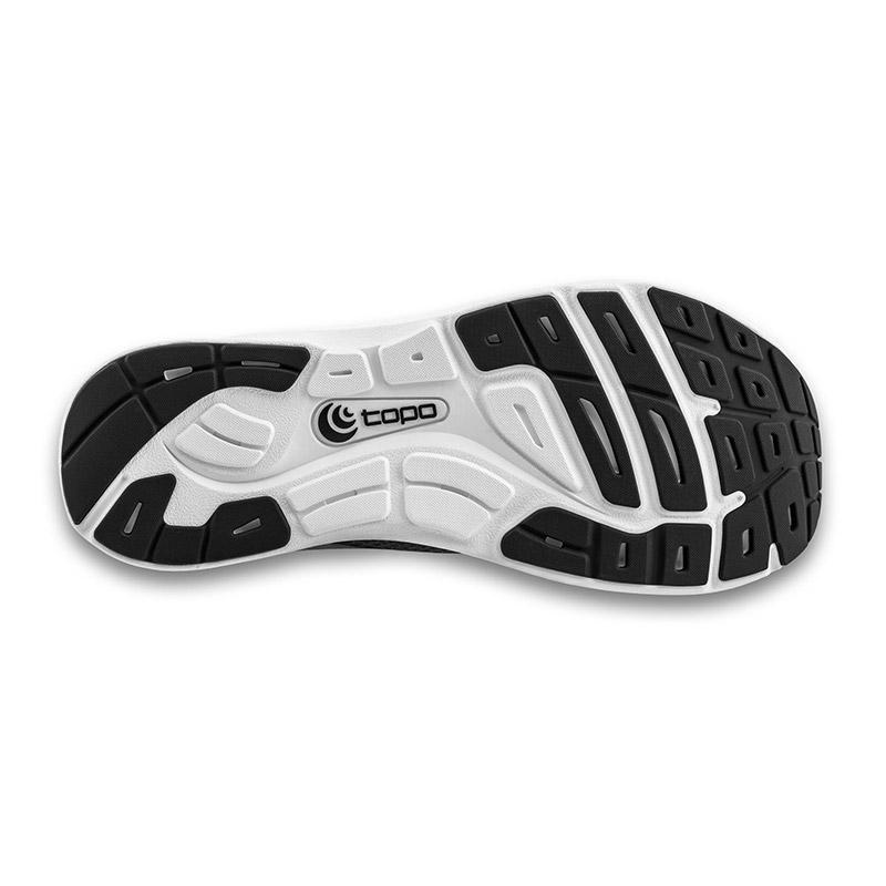 Topo Athletic ST-4 - Black/White - WOMENS トポアスレチック エスティー4 ウィメンズ ランニングシューズ
