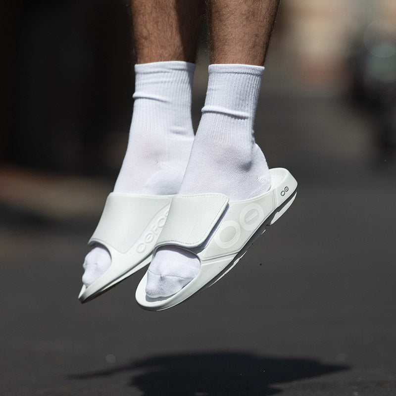 OOFOS OOahh Sport Flex -White ウーフォス ウーアー スポーツ フレックス ホワイト リカバリーサンダル