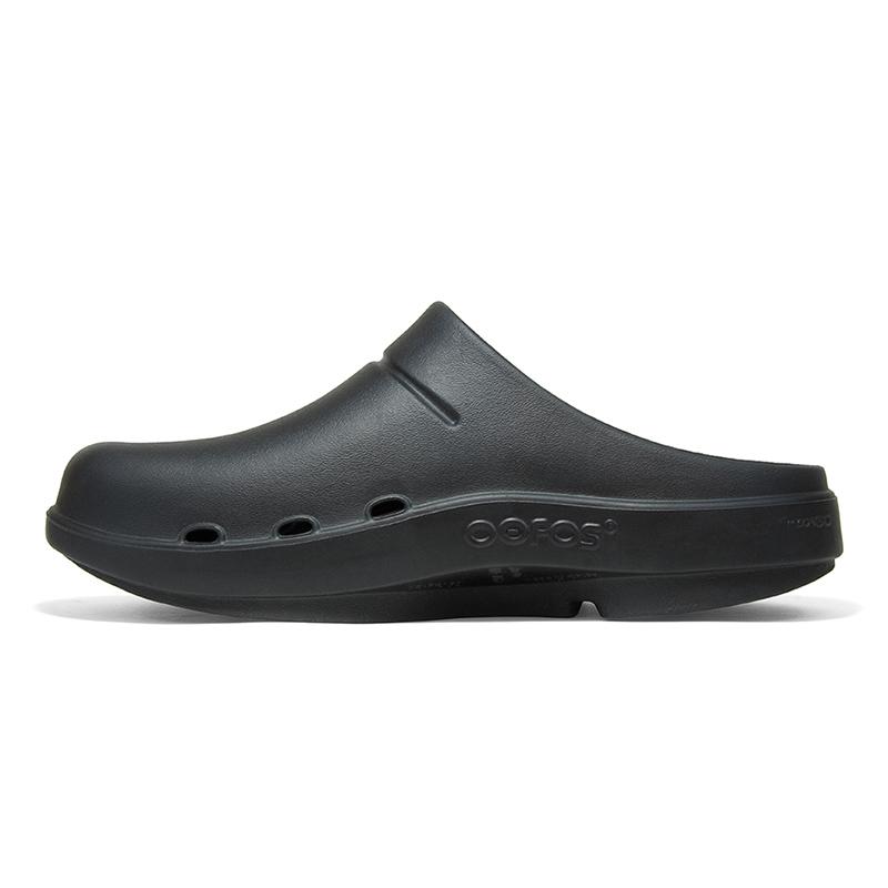 OOFOS OOcloog - Black ウーフォス ウークルッグ ブラック リカバリーサンダル