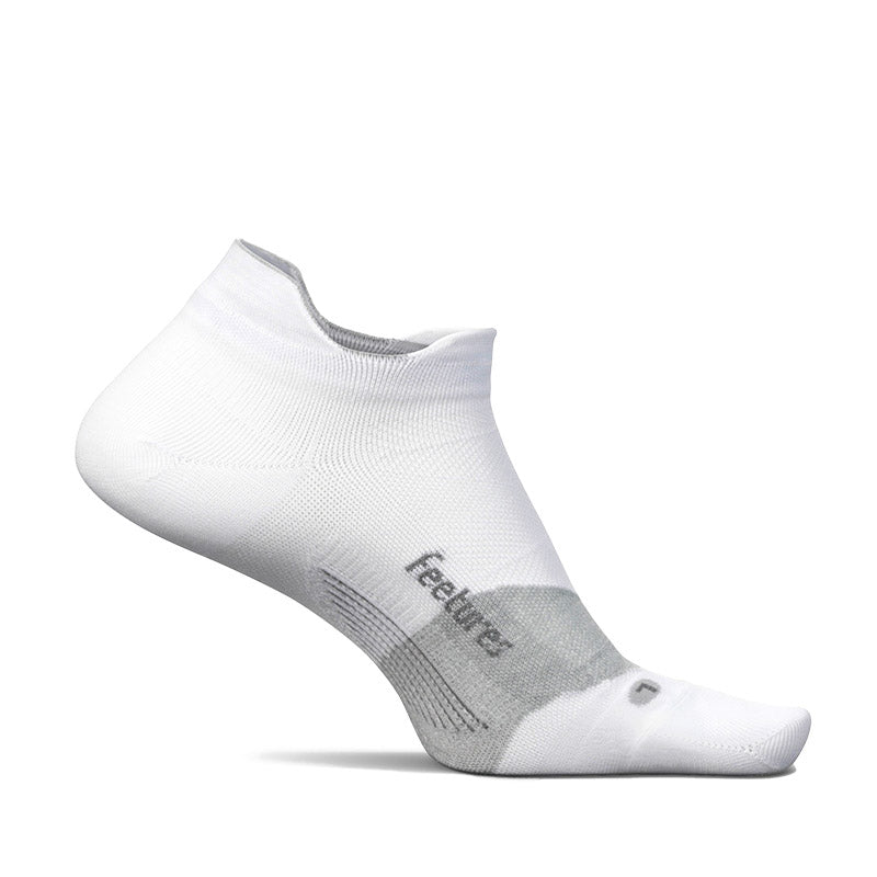 Feetures ELITE ULTRA LIGHT NO SHOW TAB - White フィーチャーズ アンクル丈 ランニングソックス ホワイト
